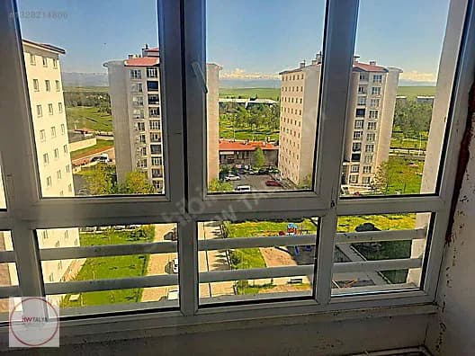 Ağrı Merkez Fırat Mahallesi TOKİ'de Satılık 3+1 Daire 14