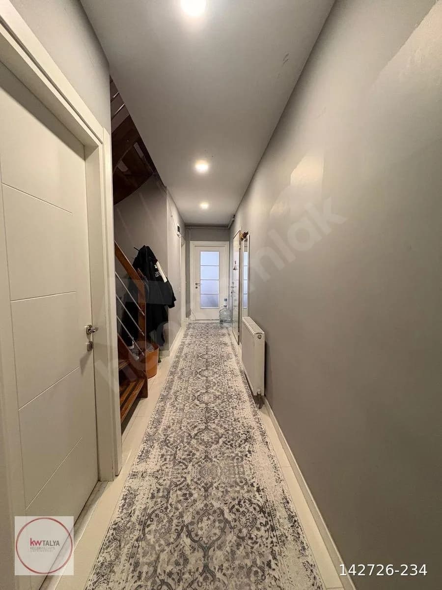 Beylikdüzü Kavaklı'da Satılık 3+2 Dubleks Daire 3