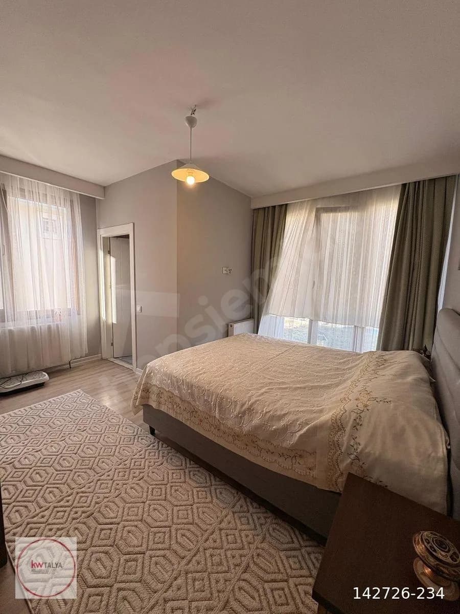Beylikdüzü Kavaklı'da Satılık 3+2 Dubleks Daire 11