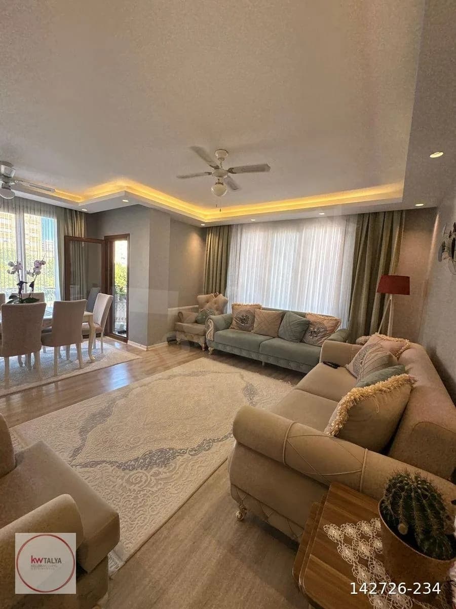 Beylikdüzü Kavaklı'da Satılık 3+2 Dubleks Daire 12