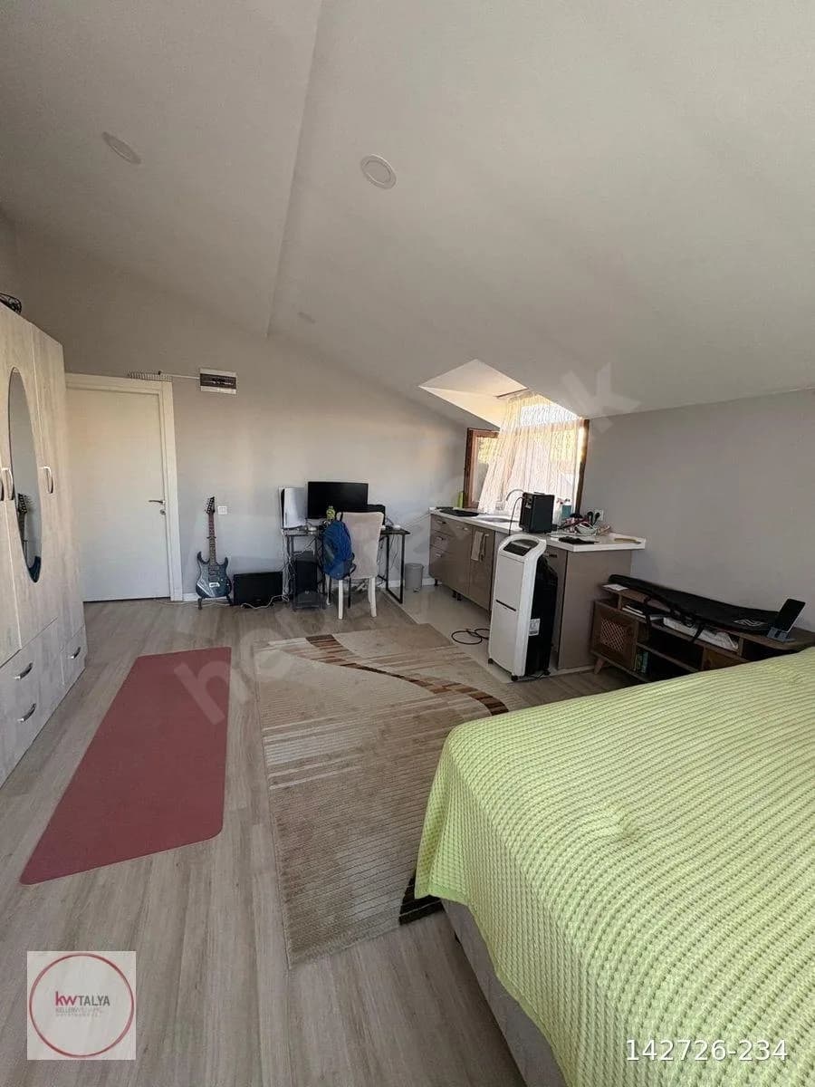 Beylikdüzü Kavaklı'da Satılık 3+2 Dubleks Daire 13
