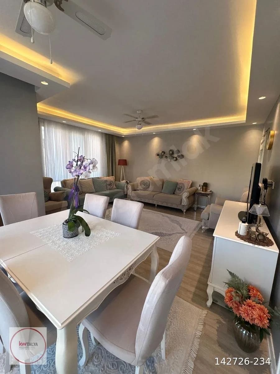 Beylikdüzü Kavaklı'da Satılık 3+2 Dubleks Daire 18