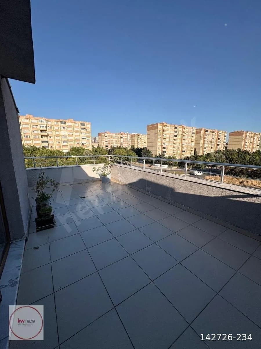 Beylikdüzü Kavaklı'da Satılık 3+2 Dubleks Daire 20