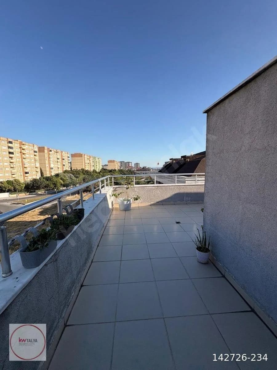 Beylikdüzü Kavaklı'da Satılık 3+2 Dubleks Daire 21